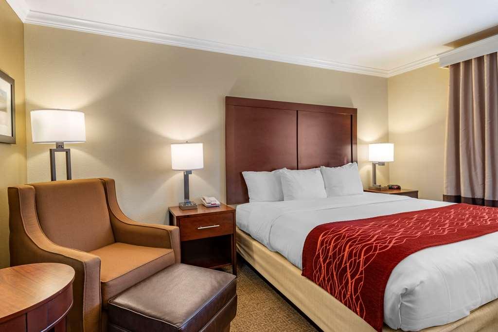 Comfort Inn Columbia Gorge The Dalles Room photo