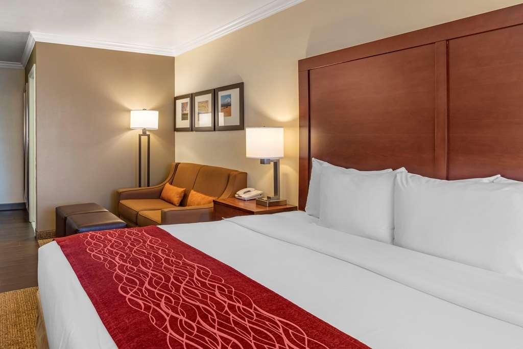 Comfort Inn Columbia Gorge The Dalles Room photo