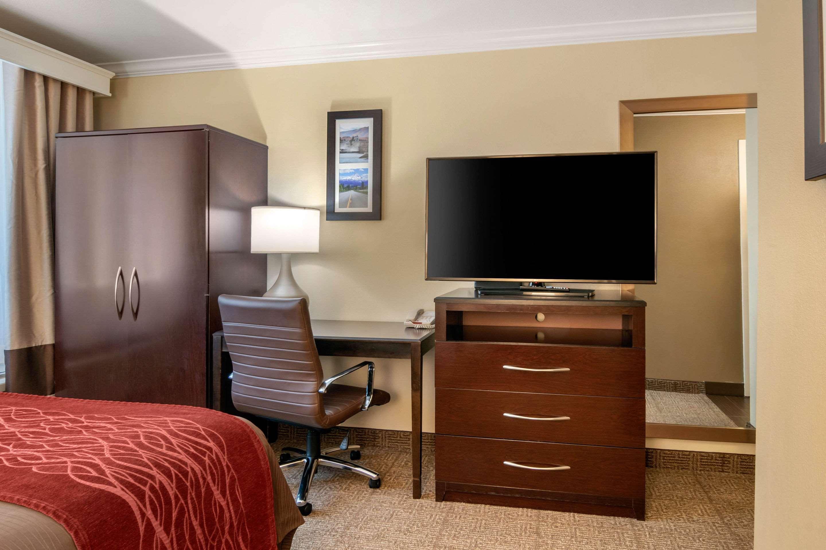 Comfort Inn Columbia Gorge The Dalles Exterior photo
